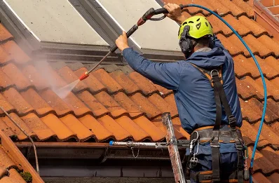 Démoussage et hydrofuge de toiture à Héberville